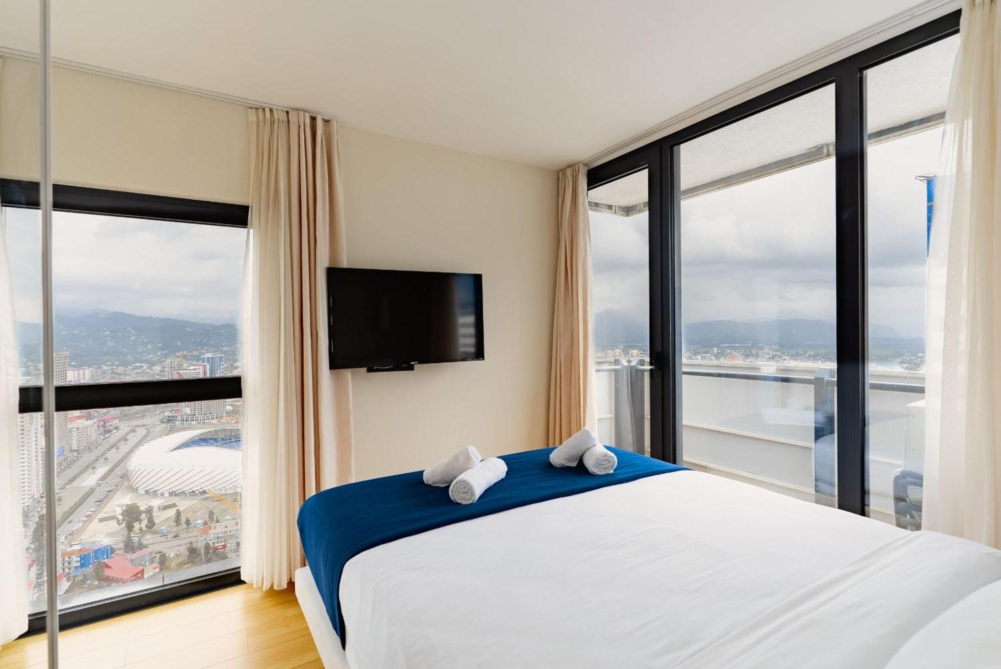 Orbi City Hotel With Sea View Батуми Екстериор снимка