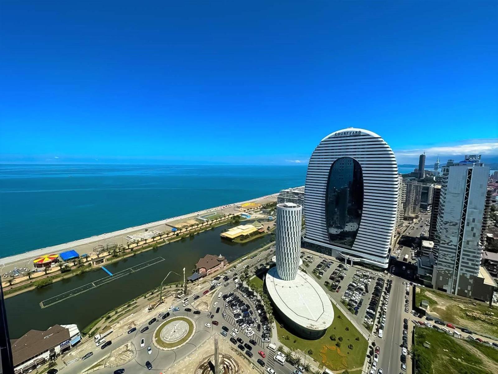 Orbi City Hotel With Sea View Батуми Екстериор снимка