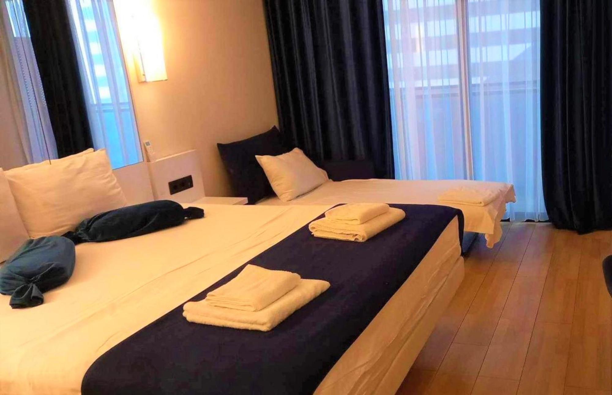 Orbi City Hotel With Sea View Батуми Екстериор снимка