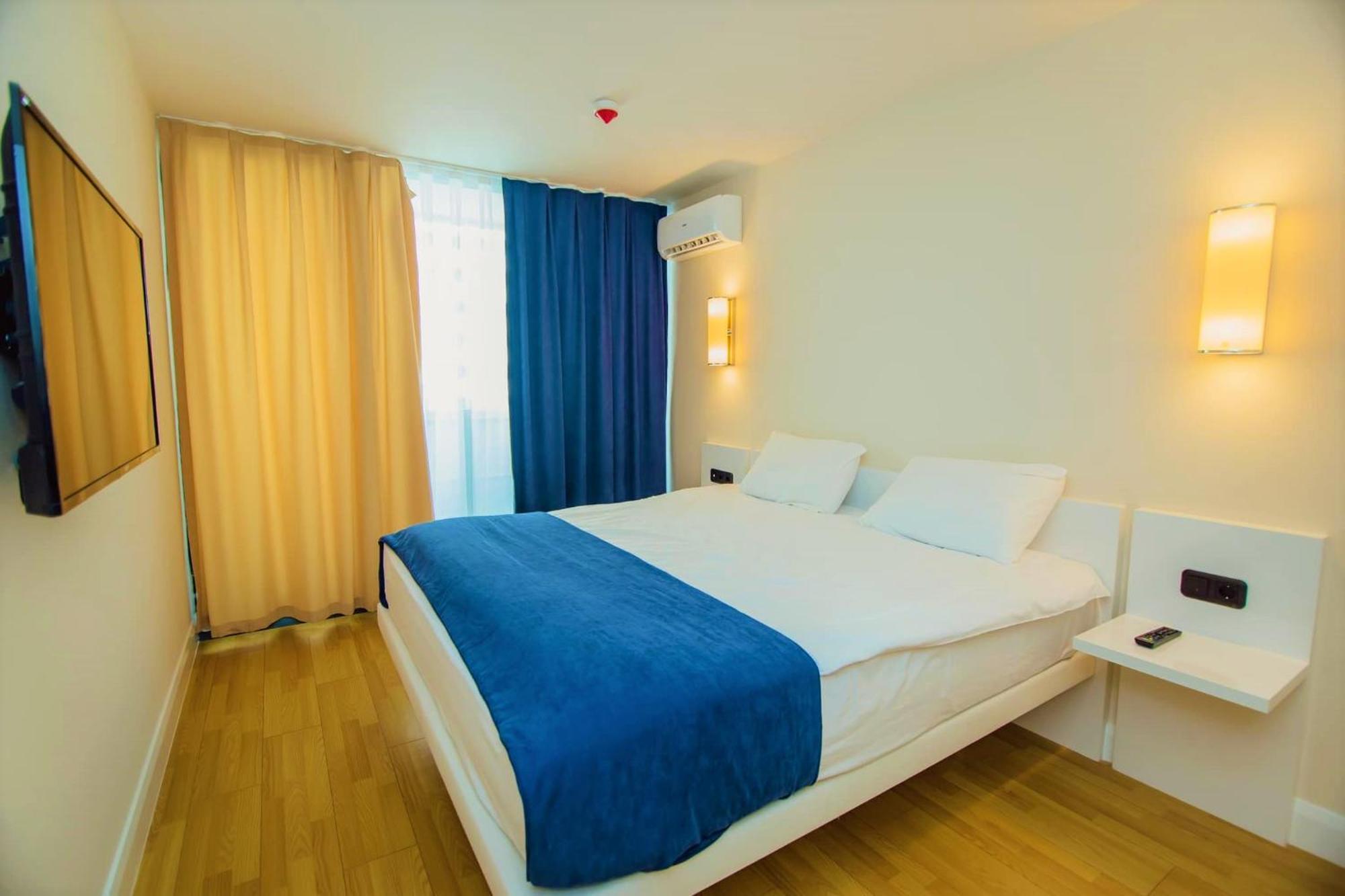 Orbi City Hotel With Sea View Батуми Екстериор снимка